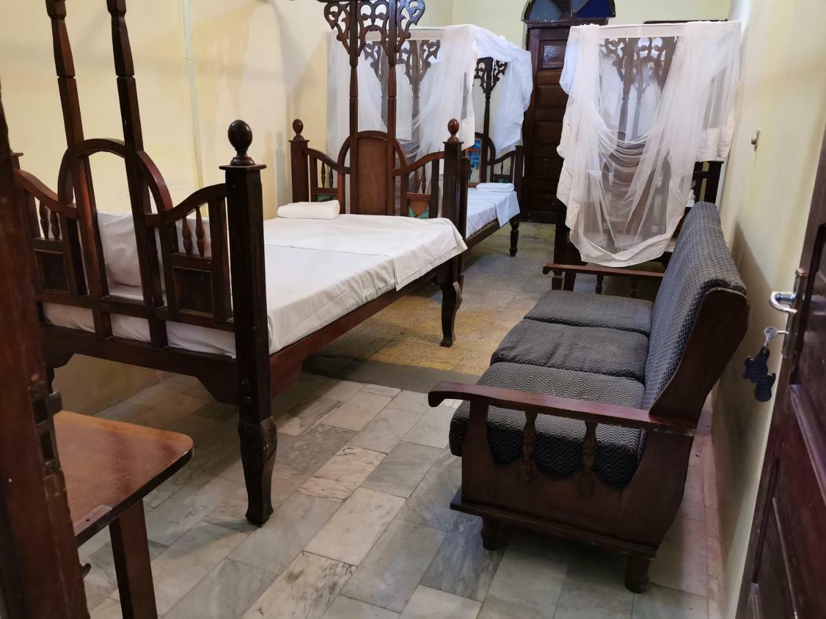 Crown Hotel Занзибар Экстерьер фото